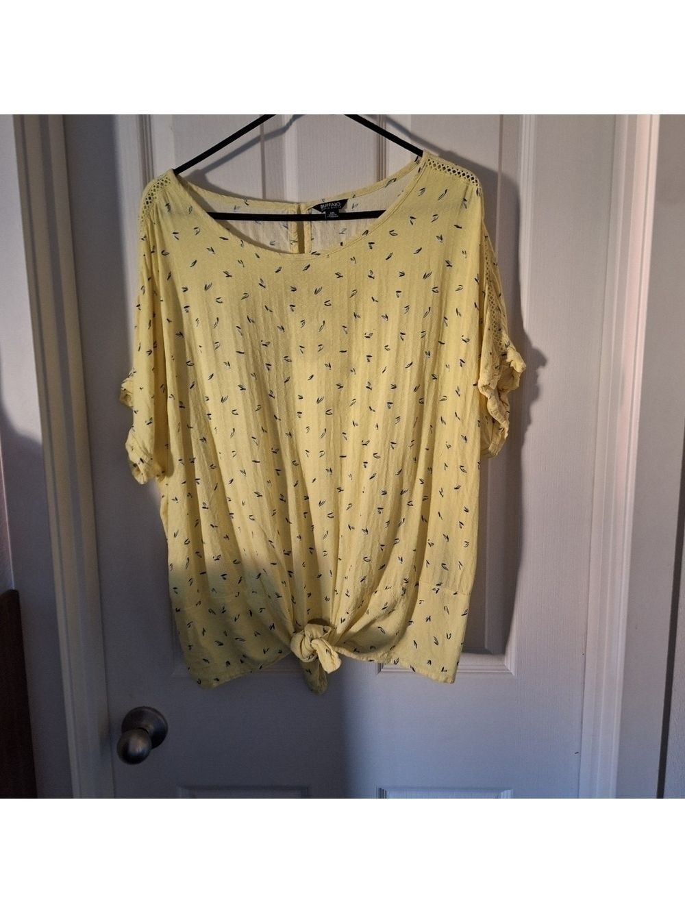 Buffalo David Bitton Yellow Tie Front Top Short Sleeve XXL